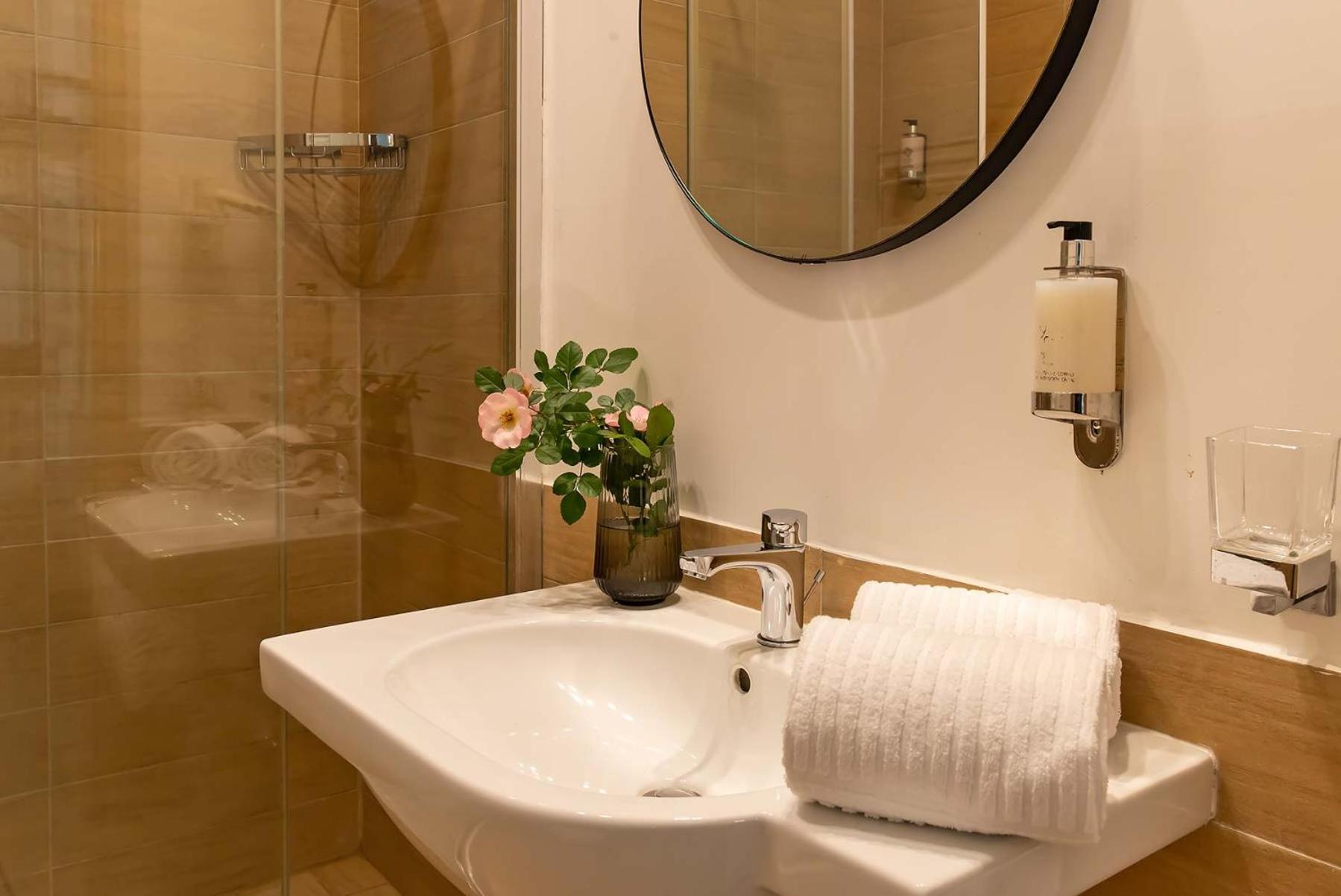 94Rooms Vatican Guest House - Vigliena Рим Экстерьер фото